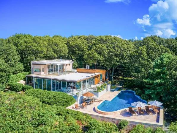 42 Prospect Ave #23, Shelter Island Heights, NY 11965