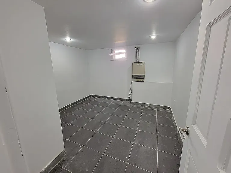200 Stockholm St #1LL — Photo 9