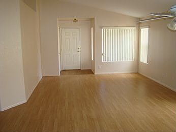 4th image of 896 Moore Oaks Ct