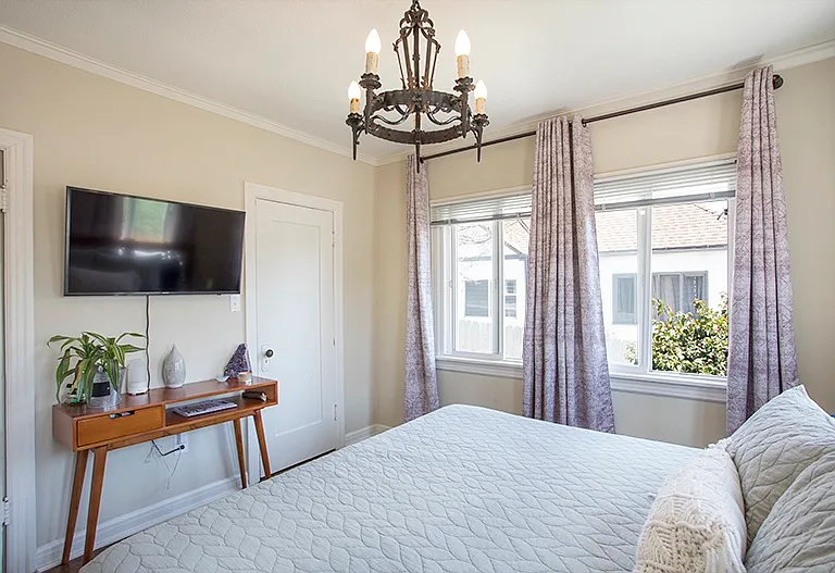 400 Adena St — Photo 11