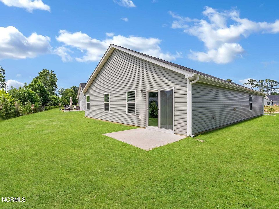 689 Landmark Cove, Calabash, NC 28467 Zillow