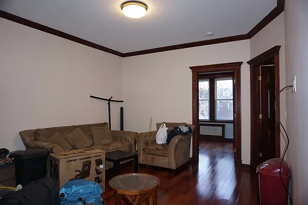 Rented by Astoria Realty | media 11