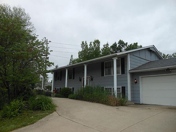 2nd image of 4221 Wales Dr