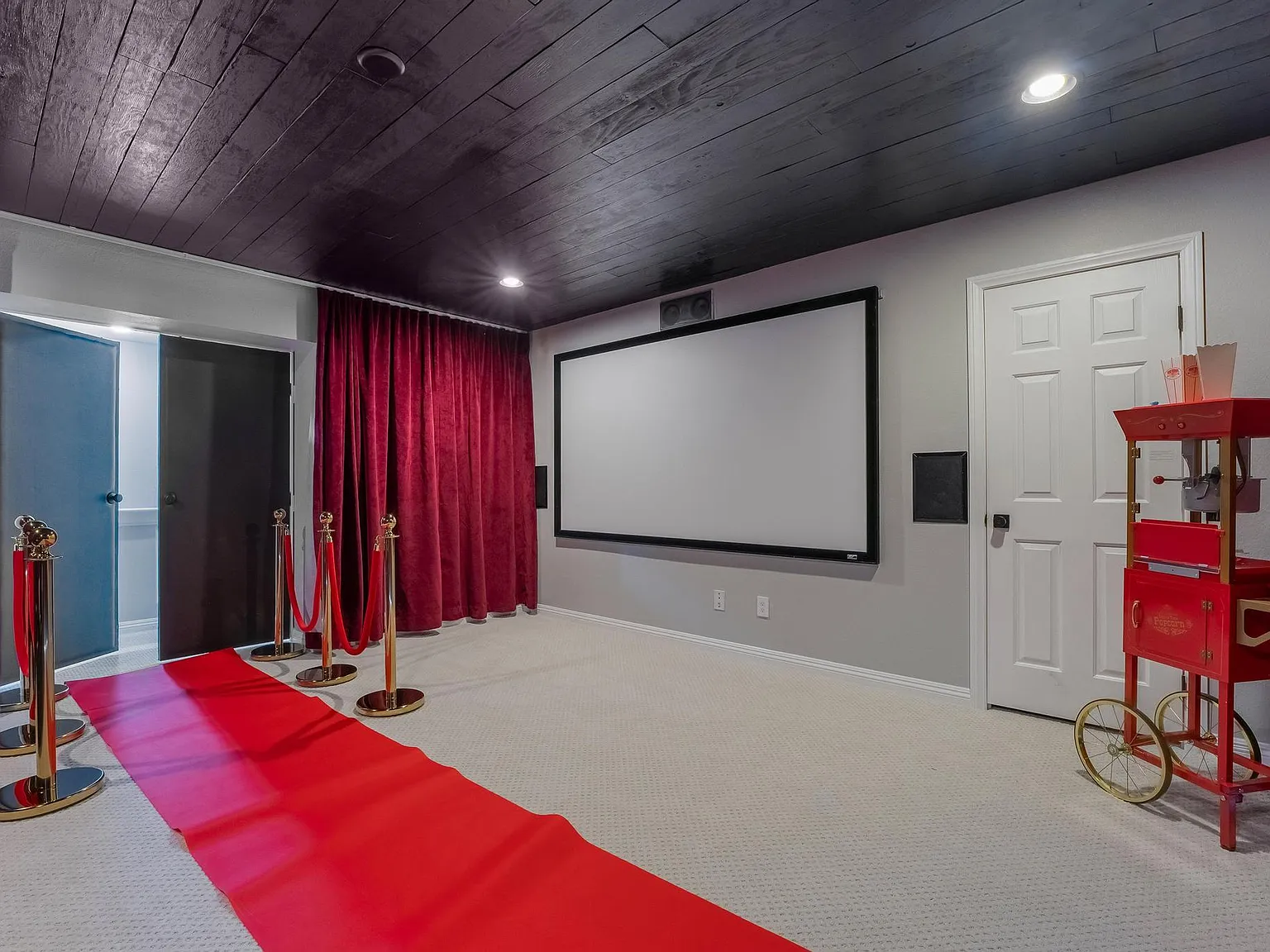 9637 Lions Peak Ct — Photo 4