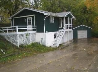 555 W Polk Ave, Charleston, IL