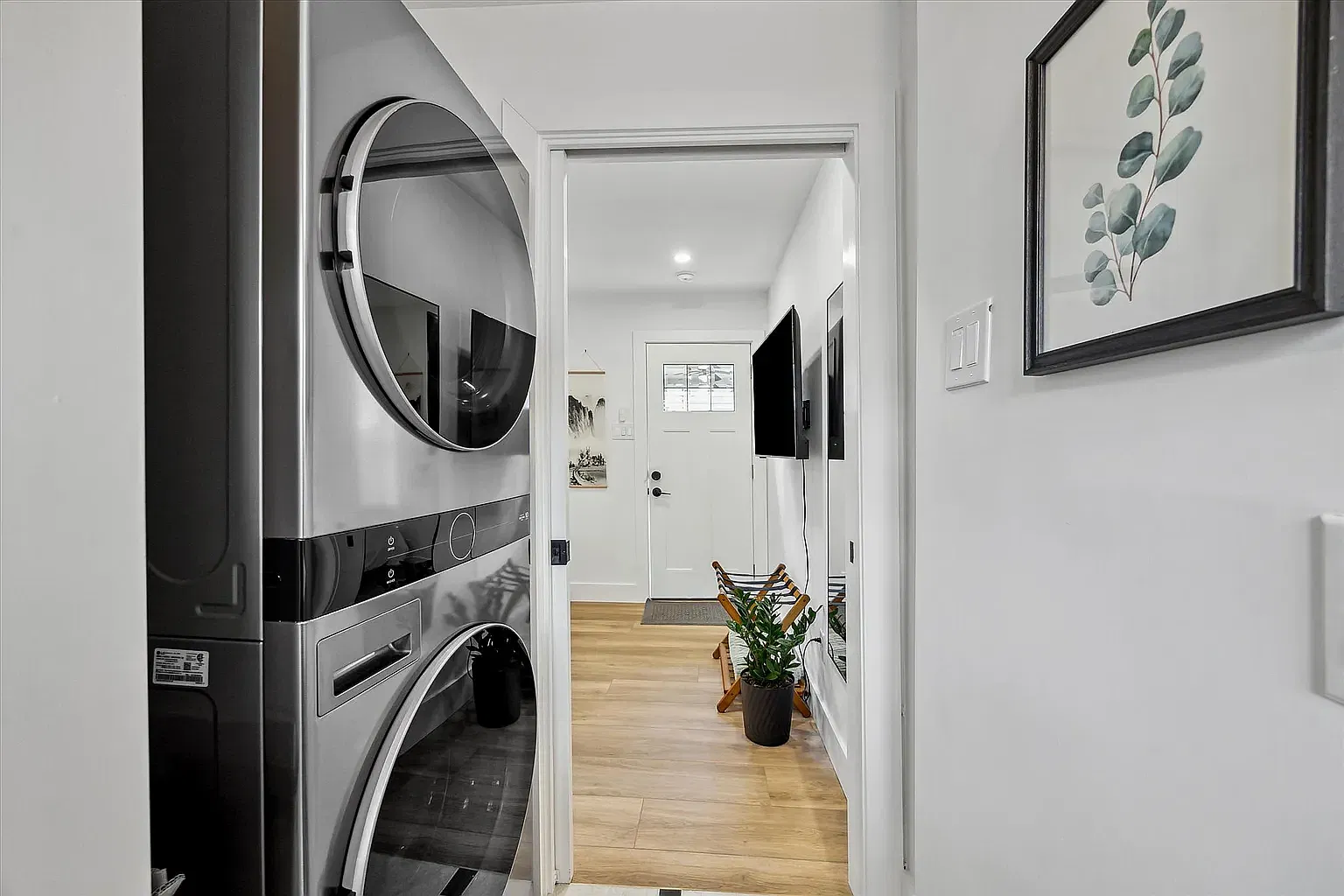 Studio, $1,400 — Photo 4