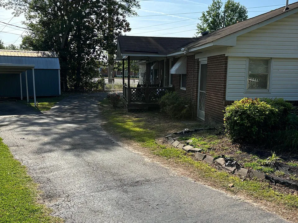 249 E Pine Log Rd