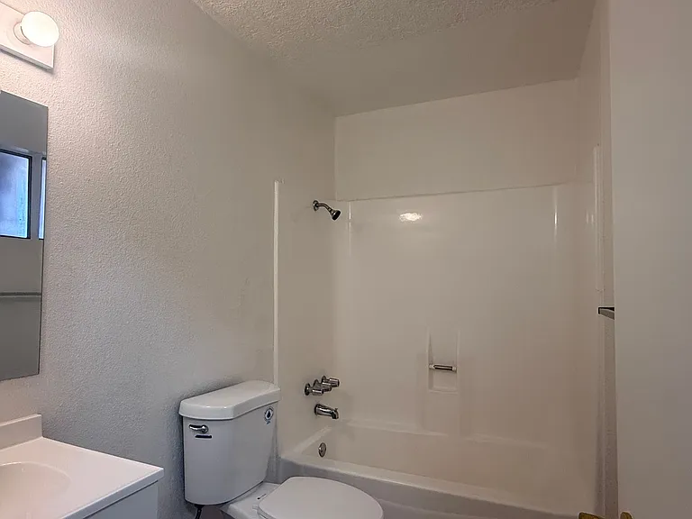 5422 Swenson St #9 — Photo 7