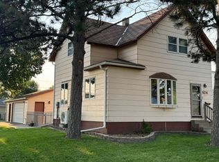 624 N 3rd St, Aberdeen, SD 57401