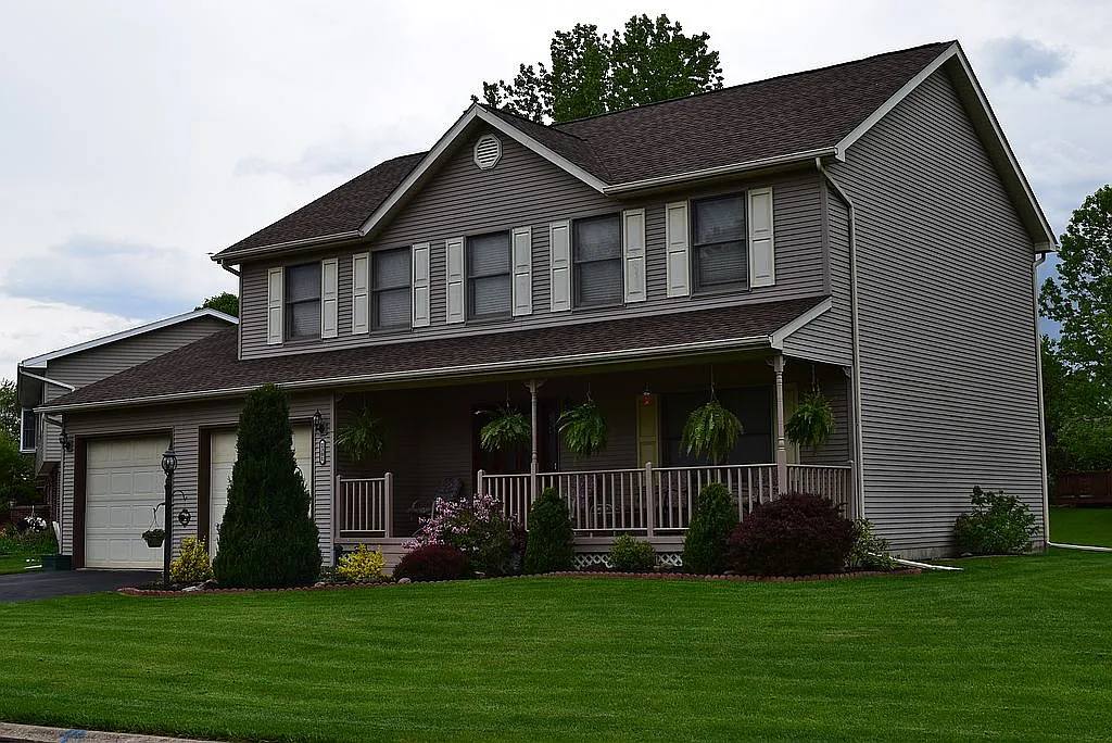 2301 Abington Cir photo 1