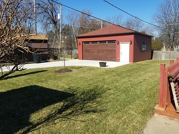 3rd image of 6734 W Bryn Mawr Ave