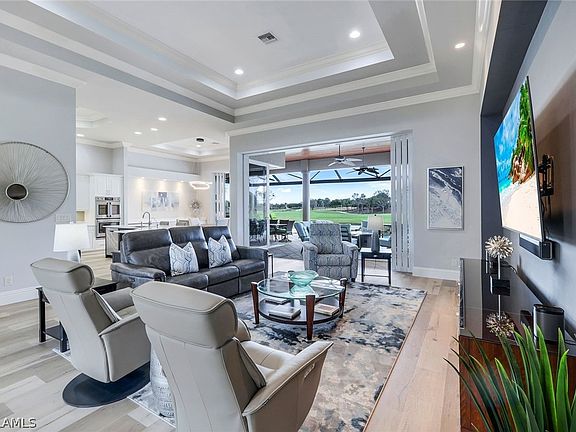 5th image of 6991 Lakewood Isle Dr