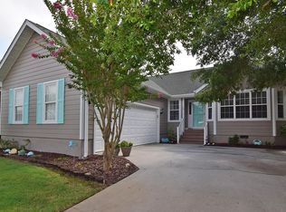 19 Fairway Dr, Oak Island, NC 28465