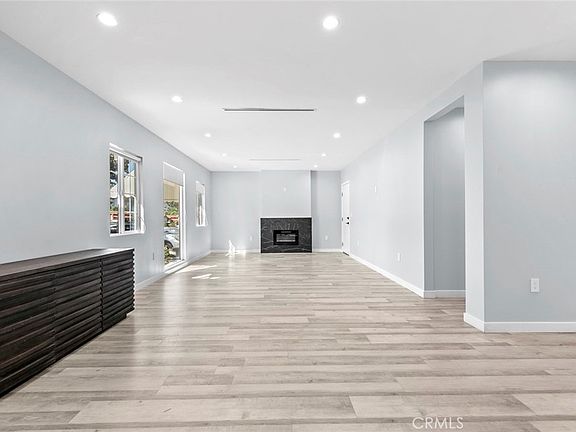 5th image of 545 Ivy St