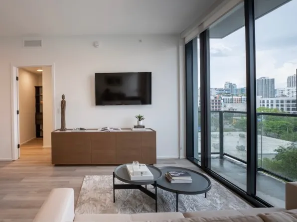 (undisclosed Address), Miami, FL 33137