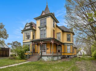 208 N Main St, Three Rivers, MI 49093