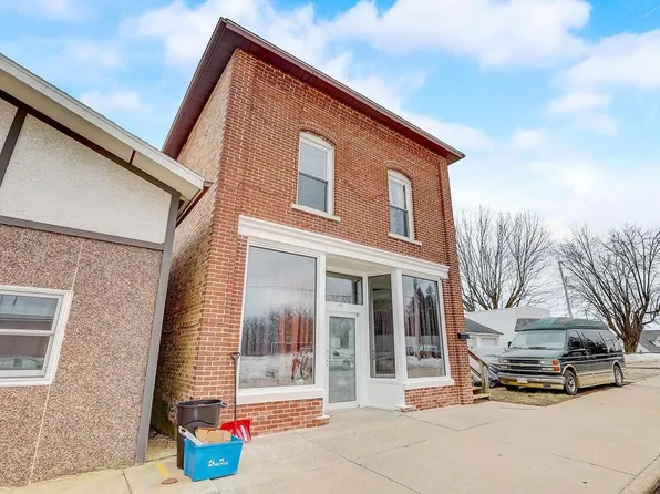 711 Main Street, Ridgeway, WI 53582