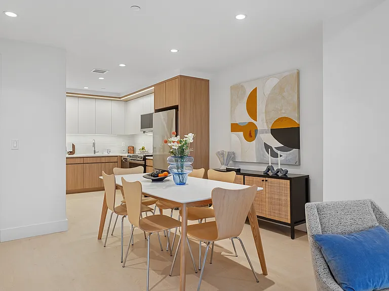 170 Freeman St #205 — Photo 3