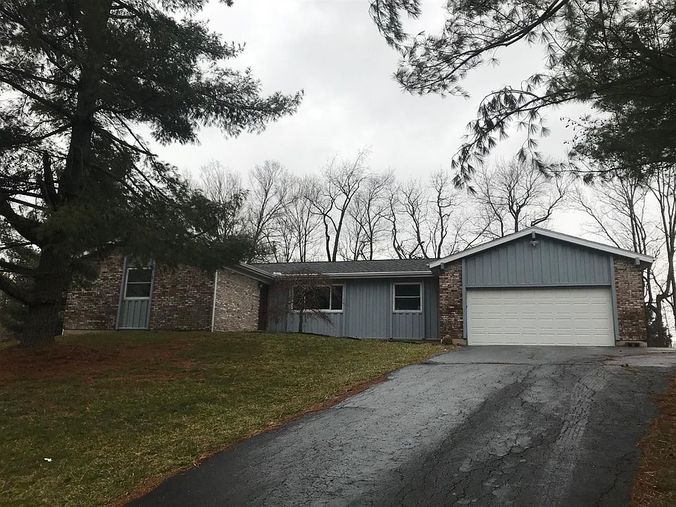 1st image of 3728 Gary Dr