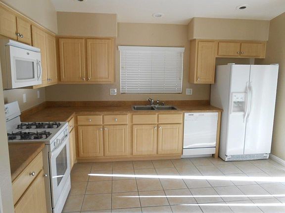 3rd image of 4821 Plama Ct