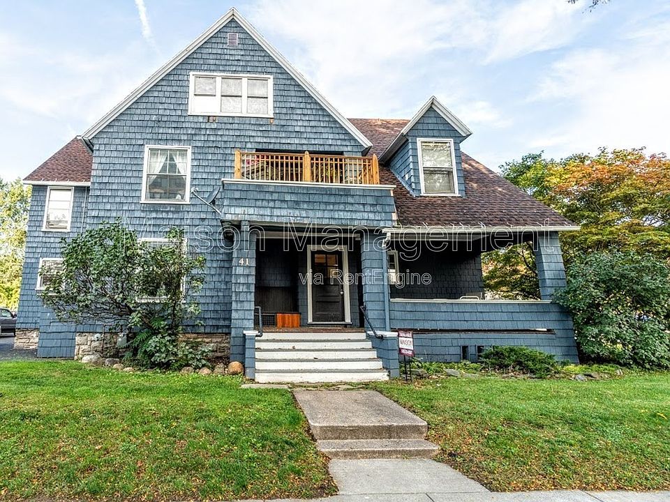 1st image of 595 University Ave #1