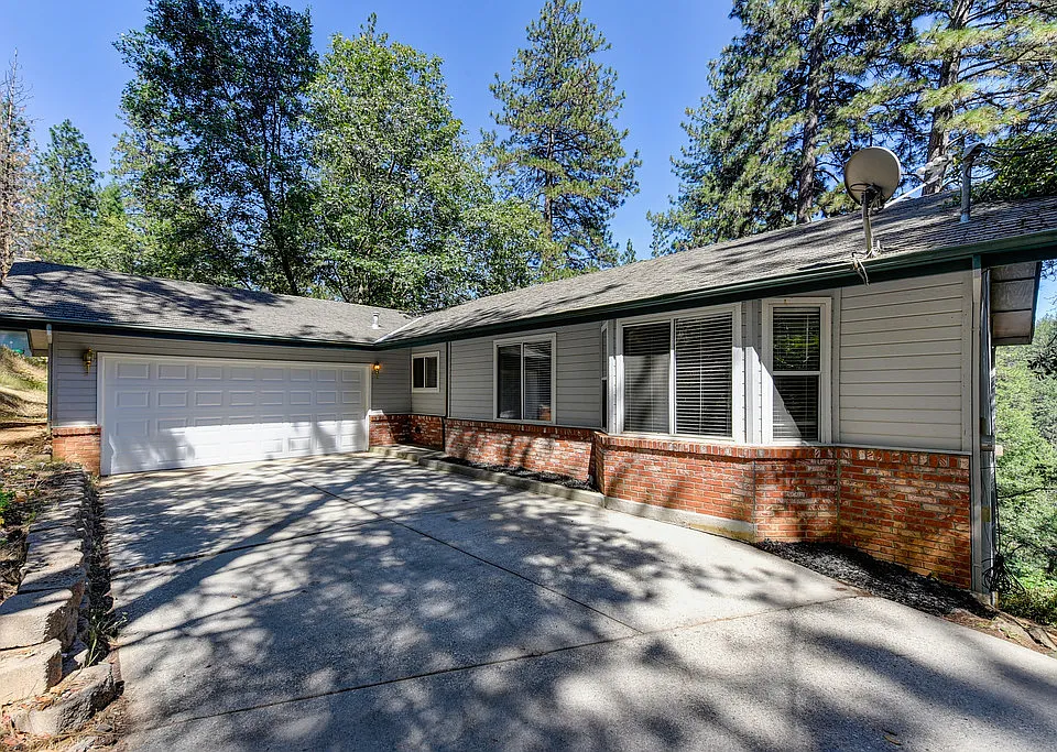15157 Sierra Star Ln