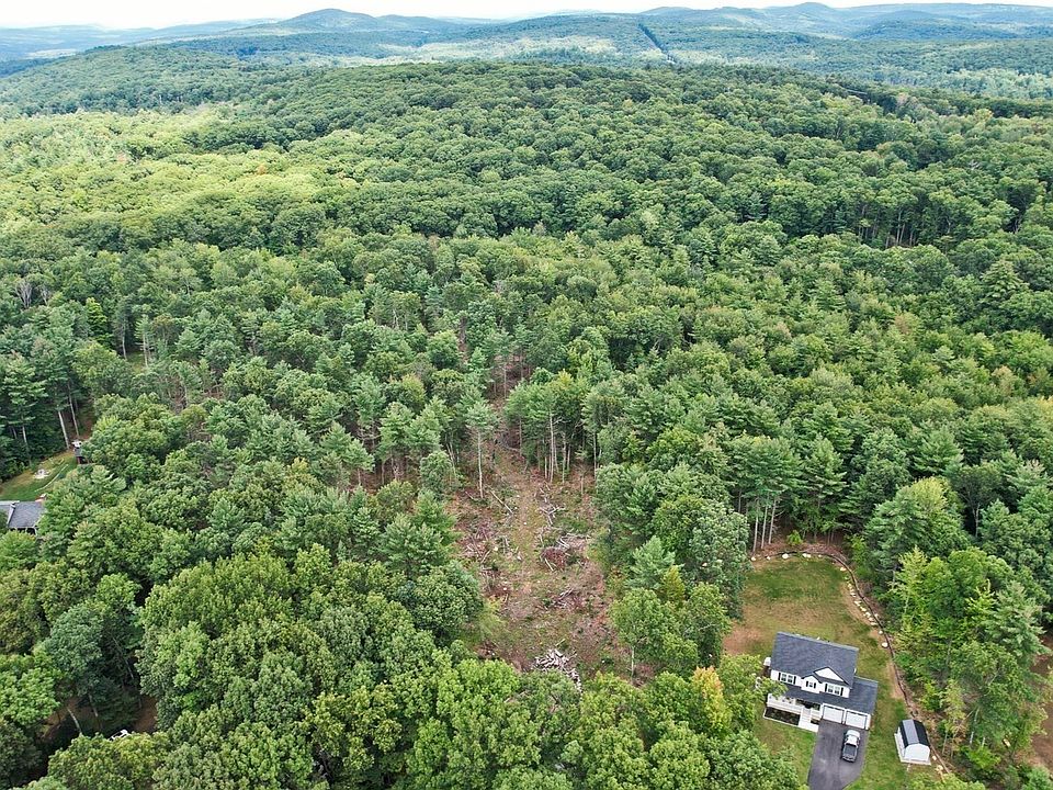 1st image of 18 Country Ln
