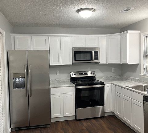 3rd image of 103 Terrace Dr
