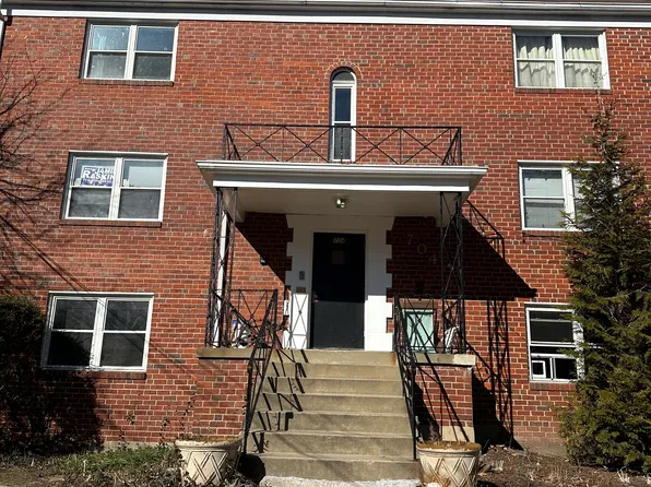 704 Chaney Dr APT 3, Takoma Park, MD 20912