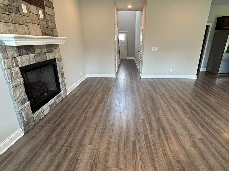 906 Recurve Ct — Photo 4