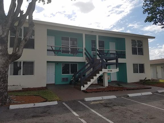 2nd image of 3008 SE 4th Ave #3008