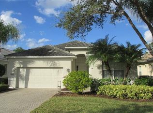 3634 Grand Cypress Dr, Naples, FL 34119