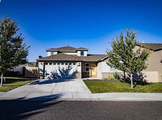 2646 Torrey Pines Way, Richland, WA 99354