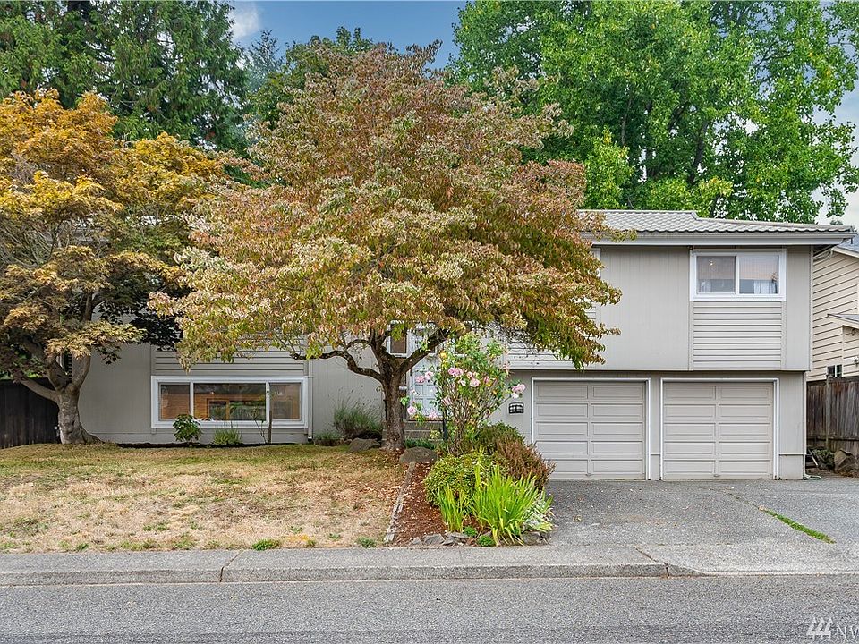 1st image of 6909 192nd St SW