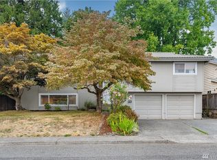6909 192nd St SW, Lynnwood, WA 98036