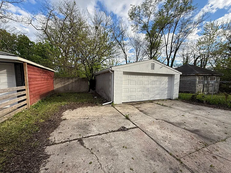 2509 Gladstone St #2 — Photo 24