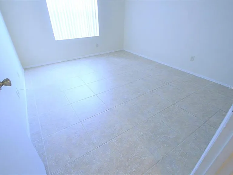 4240 Pershing Pointe Pl #2 — Photo 8
