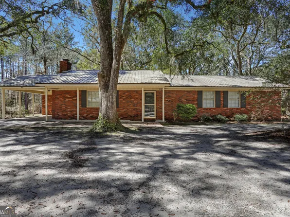 64 Retirement Cir, Hinesville, GA 31313