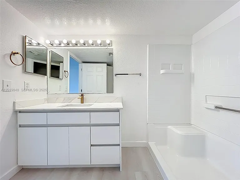 2225 Metropolitan Way #1225 — Photo 9