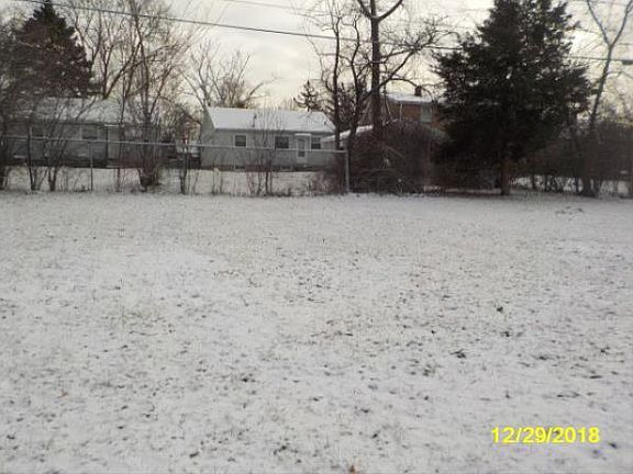 3rd image of 5042 N Sherman Blvd