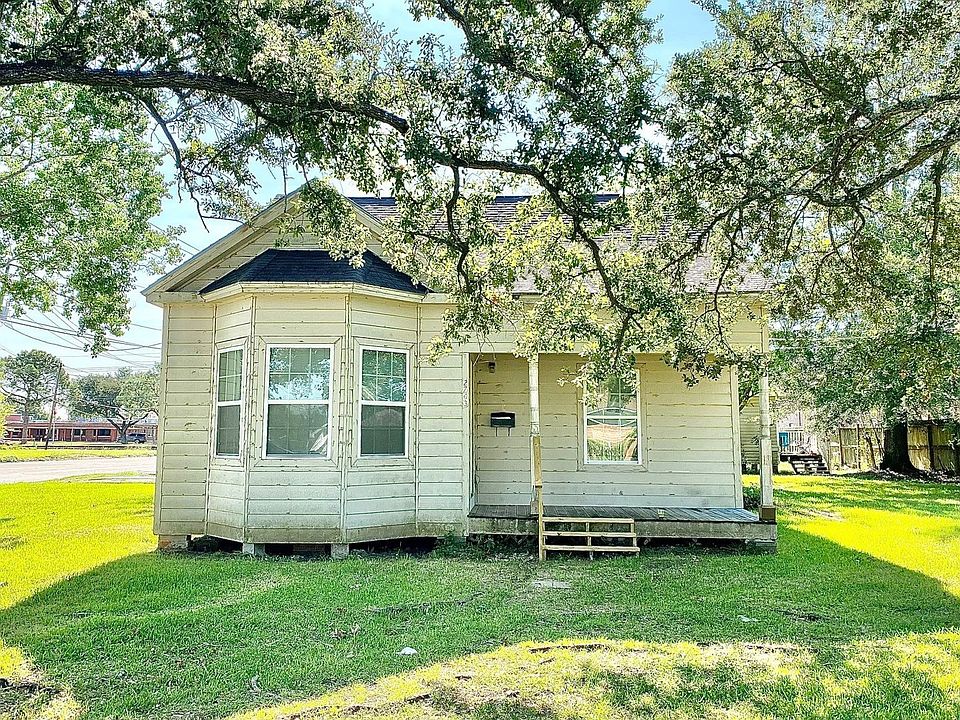 1st image of 2703 Avenue G