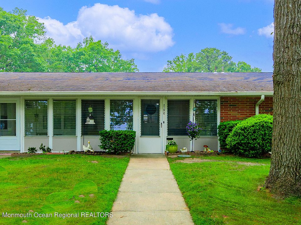 1st image of 213C Huntington Drive