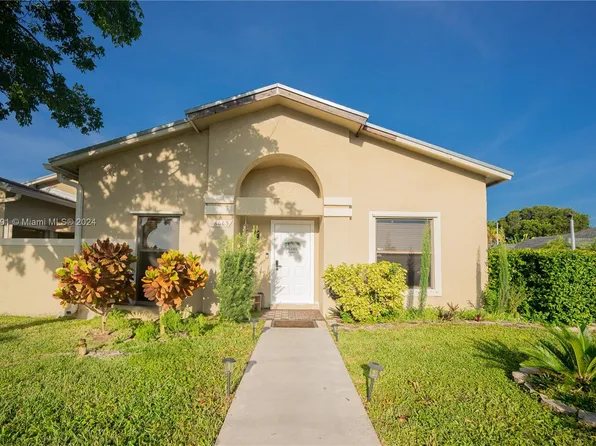 6443 SW 152nd Circle Pl #43-22, Miami, FL 33193
