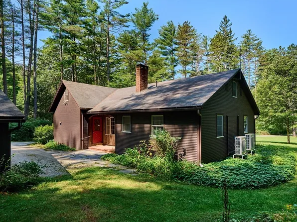 5 Woodward Rd, Shelburne Falls, MA 01370