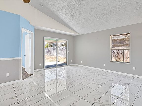 3rd image of 219 15th Pl