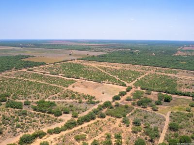 000 County Road 4850, Dilley, TX, 78017