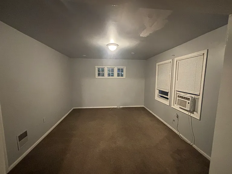801 Glen Ter — Photo 18