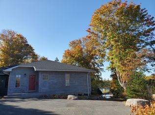 10522 Peggys Cove Rd, Glen Margaret, NS B3Z3G8