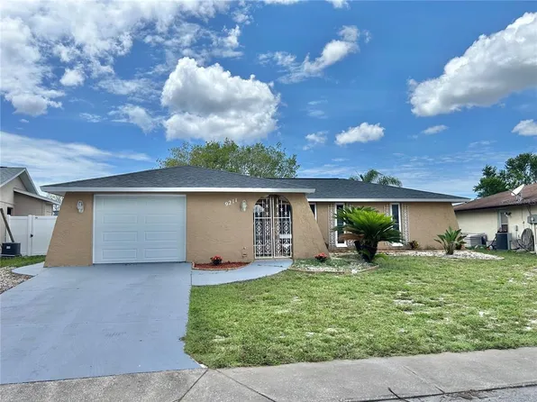 9211 Haverford Ln, Port Richey, FL 34668