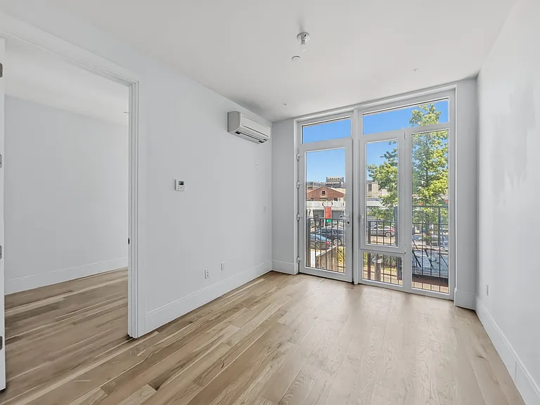 183 McGuinness Blvd #2B — Photo 7